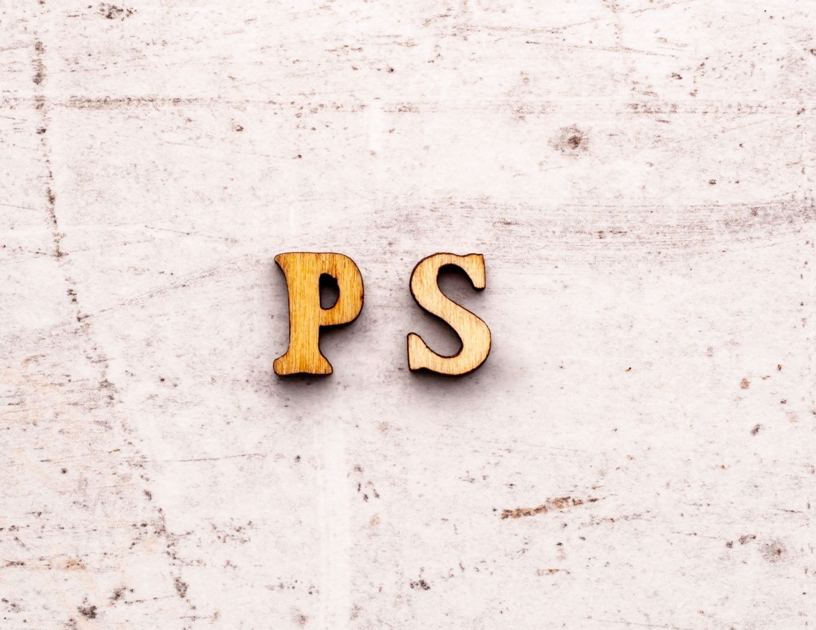a graphic showing the letters p s